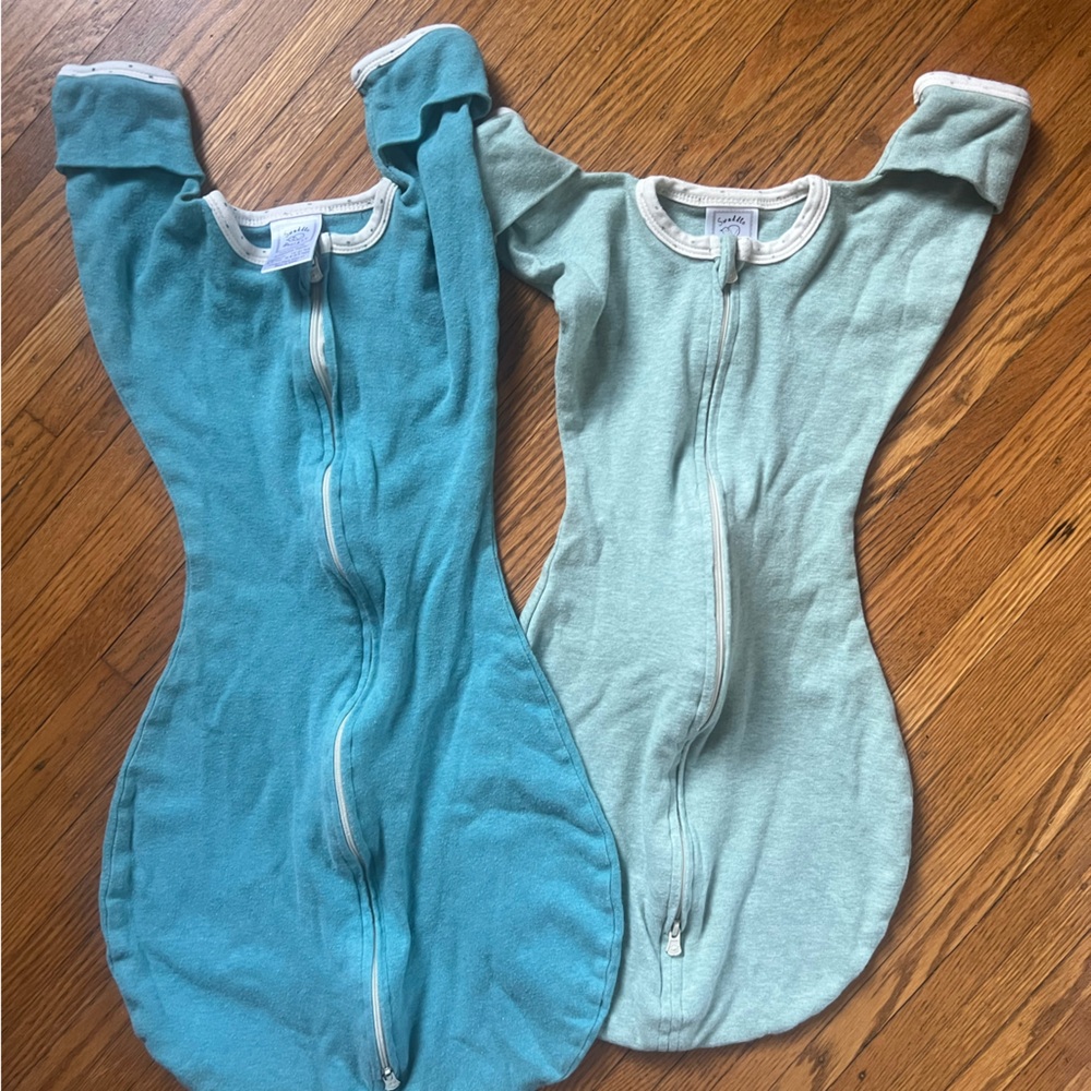 Set of Two Baby SwaddleDesigns transitional swaddle in Green and Teal